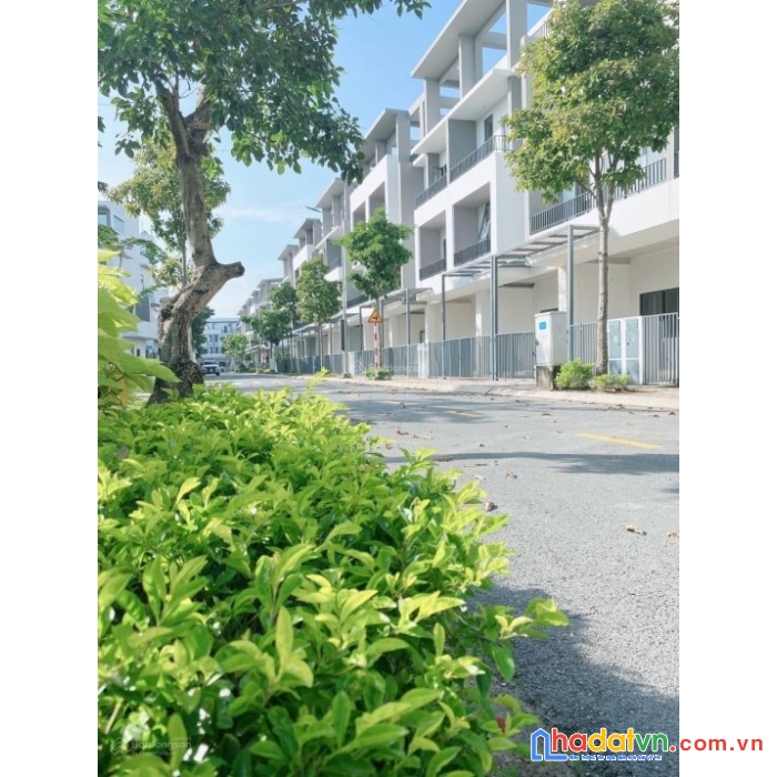 Bán nhà phố, shophouse, biệt thự, dinh thự waterpoint - rổ hàng sang nhượng giá tốt nhất dự án