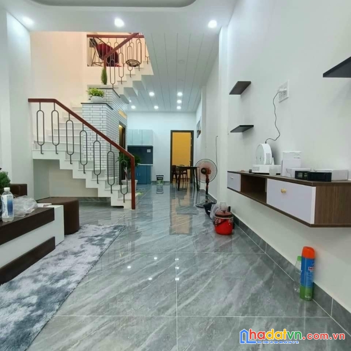 Nhà bán hxh thống nhất, 56m2, 3 pn chỉ hơn 5 tỷ