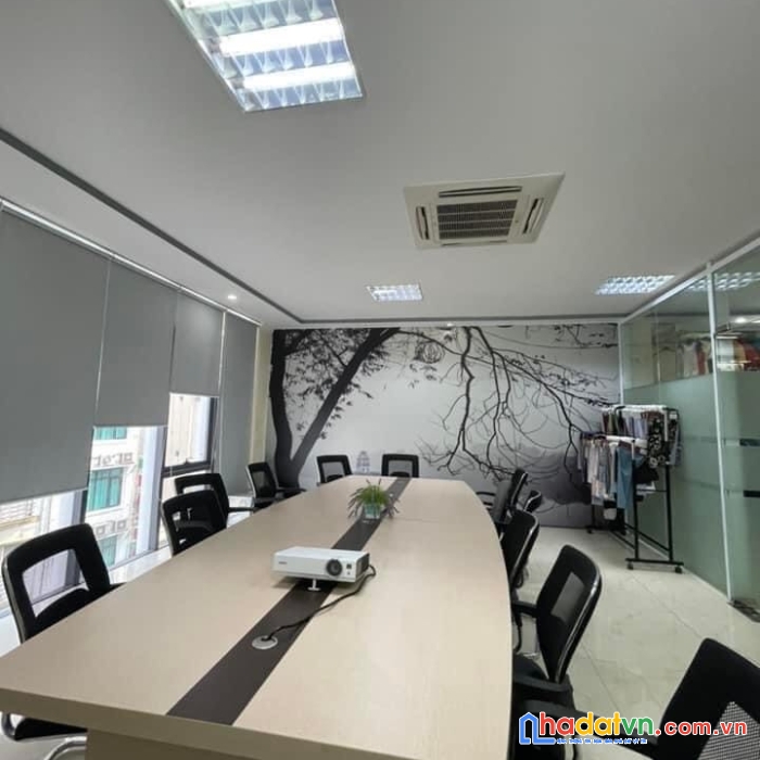 Siêu văn phòng thu 3tỷ/1năm cầu giấy 105mx7tx7mmt nhỉnh 30 tỷ.