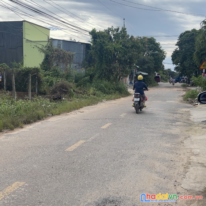 Chính chủ cần bán lô đất mặt tiền đường trường chinh  vị trí đẹp tại tây ninh