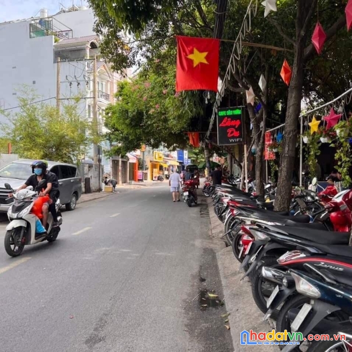 Sốc, chỉ 6.9 tỷ có mảnh đất vàng, diện tích khủng 100m2, ngang 4.6m, vị trí tuyệt đẹp.