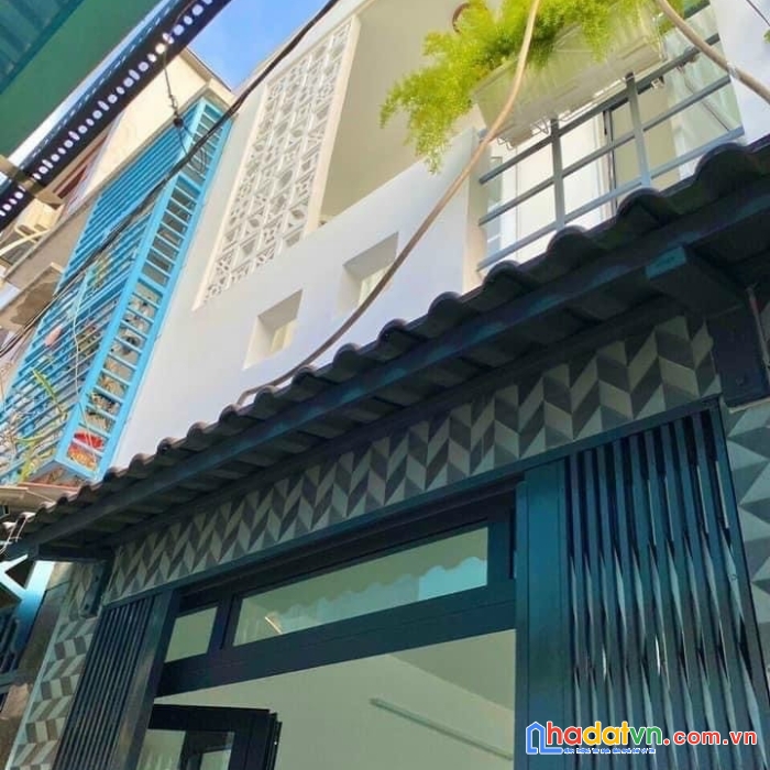 Bán nhà 2 tầng gần trường đại học học tôn đức thắng 26 m2 giá 2xx tỷ