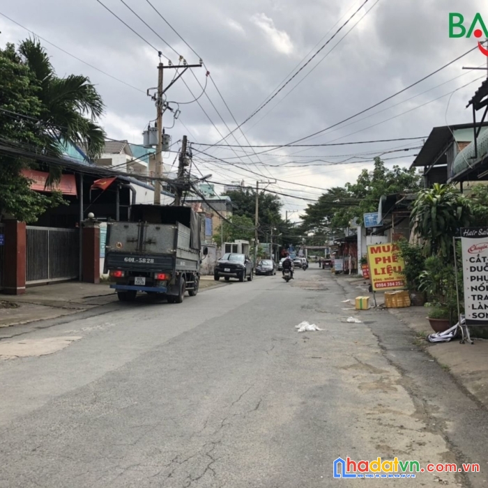 Bán gấp nhà mt kinh doanh p. tân hiệp ,201m2 ,shr ,thổ cư đường 2 xe tải 1 sẹc đồng khởi , biên hòa