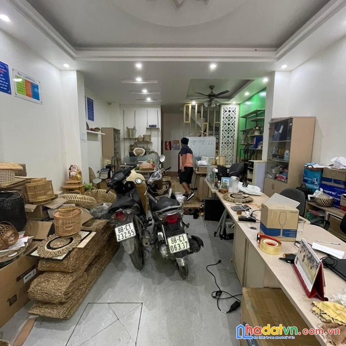 Cho thuê nhà khâm thiên, thang máy làm văn phòng, nhà đẹp