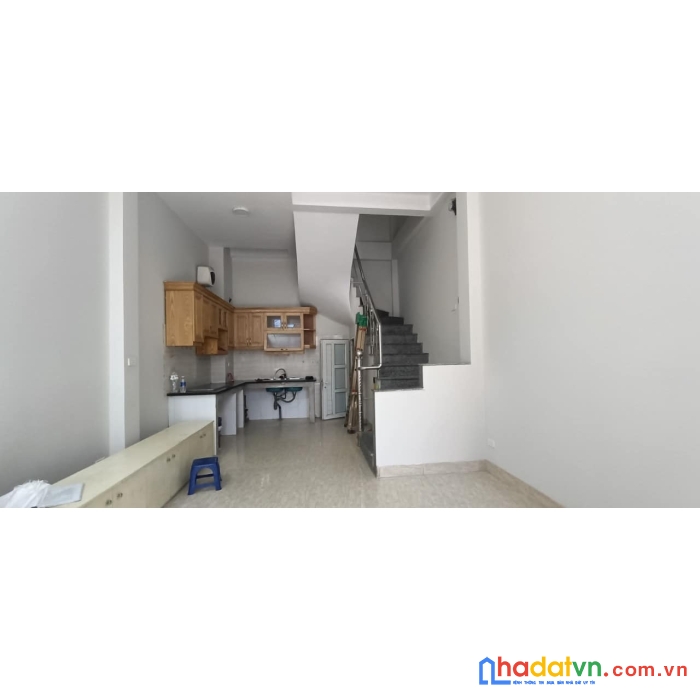 Siêu phẩm cầu giấy_mặt ngõ kinh doanh_ô tô qua nhà_5,7 tỷ
