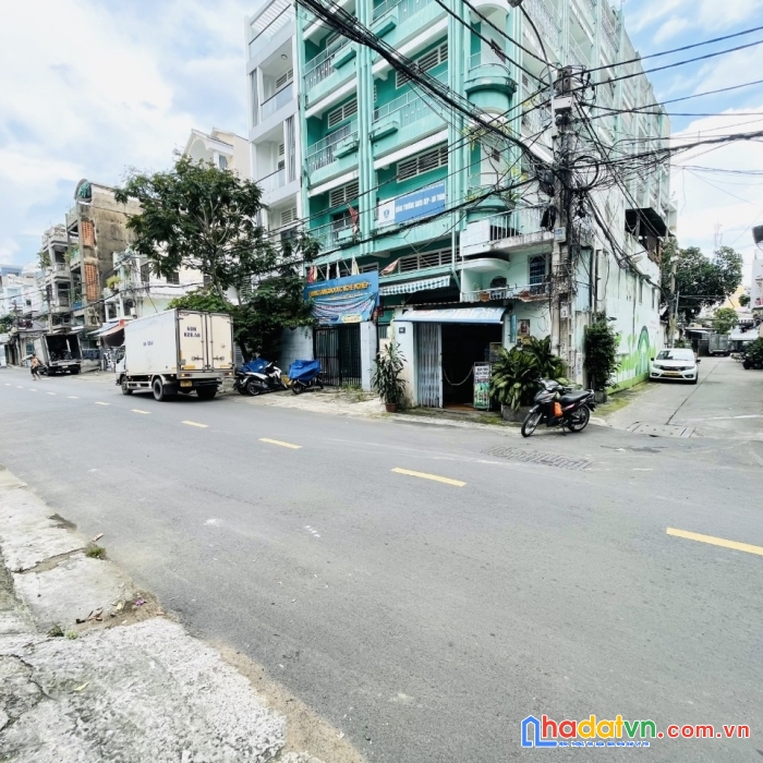 Nhà hxh lò siêu, quận 11, 58m2, chỉ 6.4 tỷ, 4 tầng, 4pn