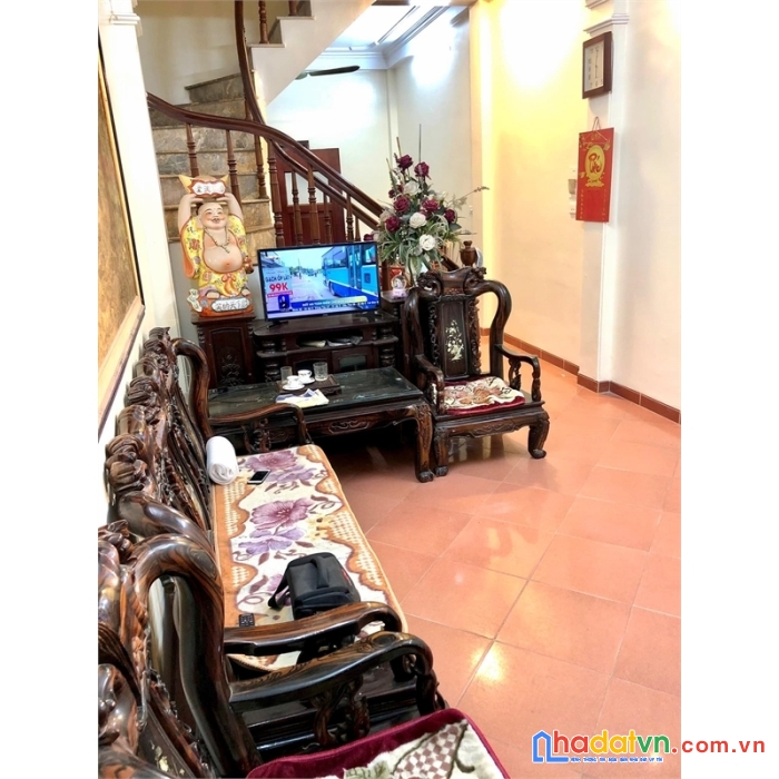 Nhà đẹp cầu giấy 2 thoáng ngõ thông rộng 47m2 chỉ 5.4 tỷ