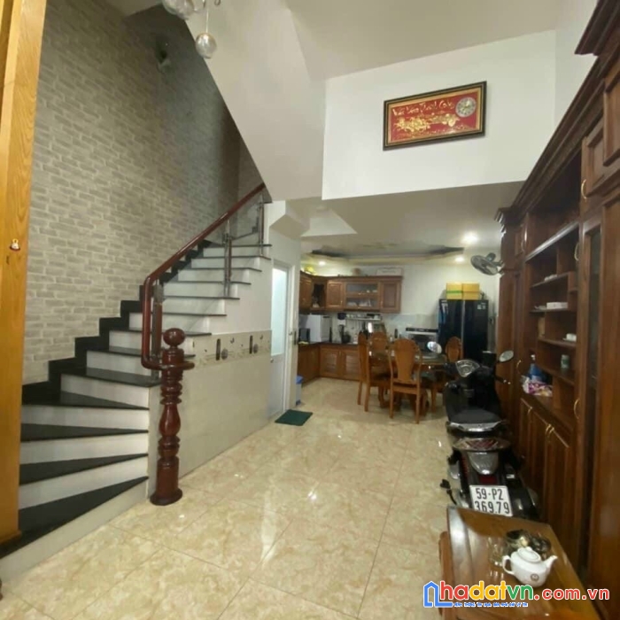 Hẻm 3.5m, 4.2 x 11m, 3 lẩu, phan đình phùng, 5.8 tỷ, phú nhuận