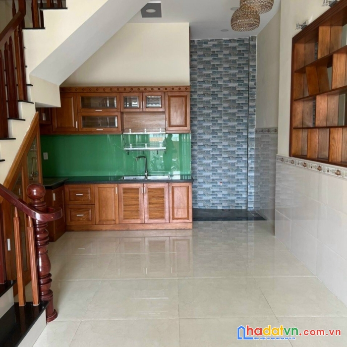 Nhà đẹp đinh tiên hoàng, 2 lầu btct, 4.2 x 9m, 4.8 tỷ bình thạnh