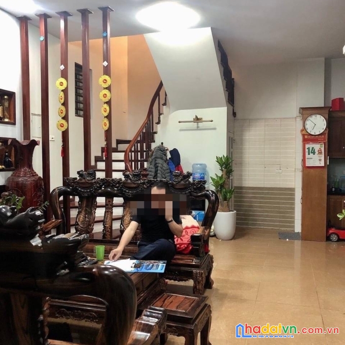 Mặt phố ngọc khánh - kim mã. ba đình. dt60m. 5 tầng. mt 4,4m. giá 27 tỷ. lh 0977717488