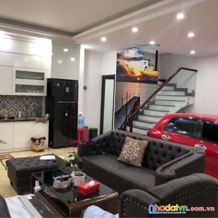 Bán nhà hoàng minh đạo, long biên, 70m, 6 tầng 4,4 tỷ  ngõ ô tô.