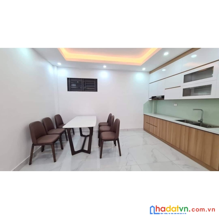 Bán nhà bồ đề - long biên - dt 60m2 x 4t - giá 4,2 tỷ - nhà gần hồ rất thoáng mát - 0866951279