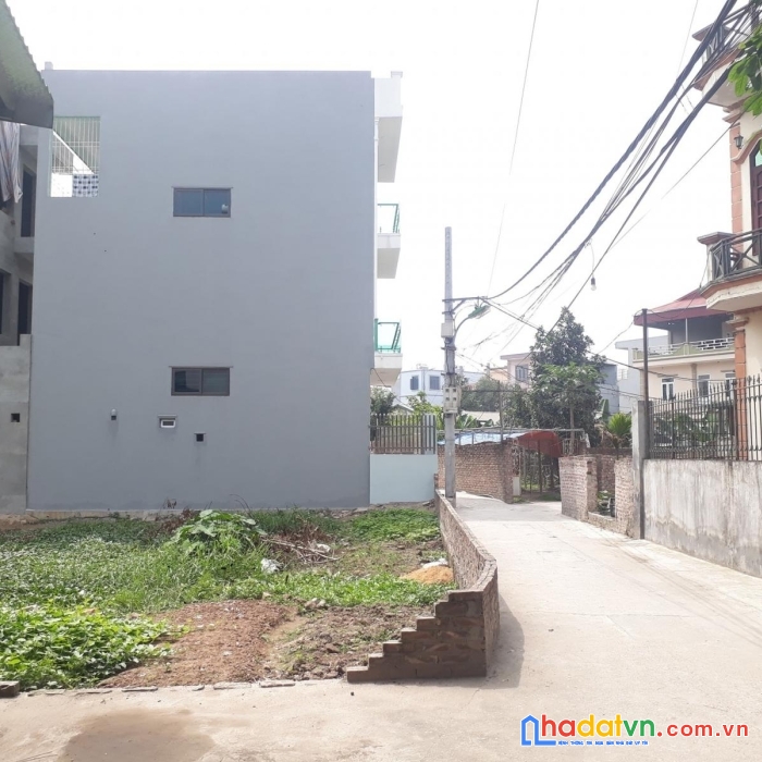 Bán đất phố trạm 50m mt 3.8m ngõ 2.5m thông ôtô 20m chỉ hơn 70tr1m2