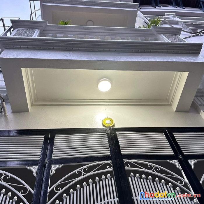 Nhà đẹp khương thương -đống đa 61m x5 tầng  mt 4.8m oto tránh ,vỉa hè rộng,kinh doanh đỉnh