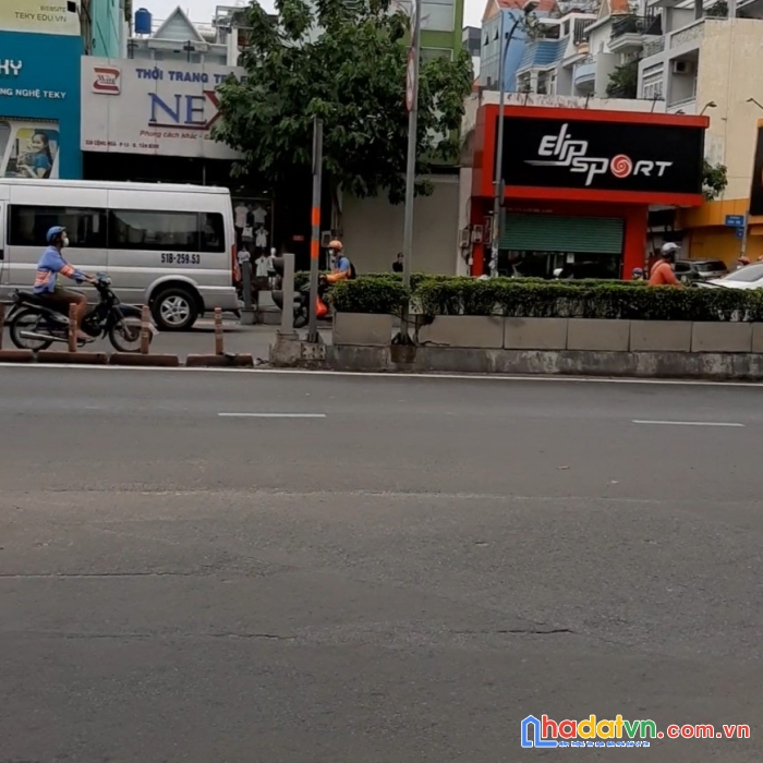 Bán gấp mt trường chinh, cộng hoà 77m2 chỉ 9.xxx tỷ.