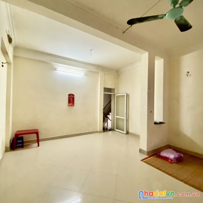 Siêu phẩm 2 mặt tiền, gần phố, phổ giác, đống đa, 43m2, mặt tiền 5m, giá chưa đến 5 tỷ.