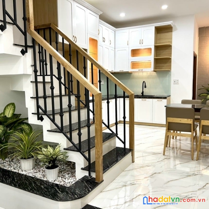 Q3 p14 nhà đẹp sát mặt tiền lê văn sỹ 58m2,3 tầng,4pn 3wc chỉ hơn 9 tỷ