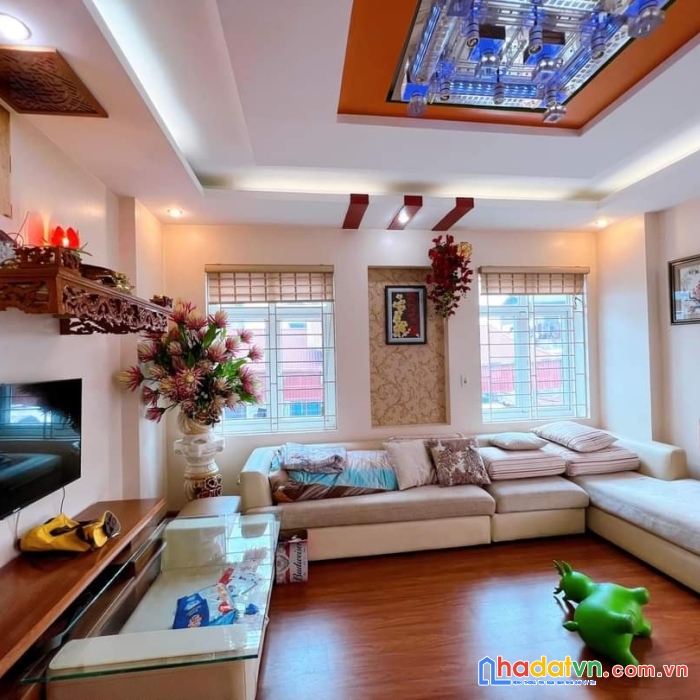 Bán nhà nguyễn văn cừ siêu hiếm 70mx5t đường 7m  thông 10 tỷ tl