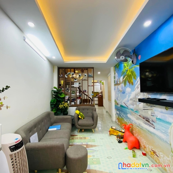 Nhà hoàng liệt.35m2x4t,mt 3.5m,giá 3.35 tỷ,gần oto đỗ,nhà đẹp,ở luôn