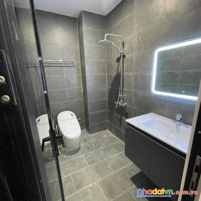 Bán nhà mới nở hậu hẻm xe hơi tô hiến thành, 70m2, q10