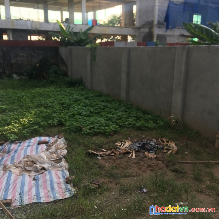 Hiếm.hơn 2 tỉ 40m đất ngọc thụy.ô tô tránh đỗ khoảng 10m.ngõ thông,gần chợ, trường học,khai sơn