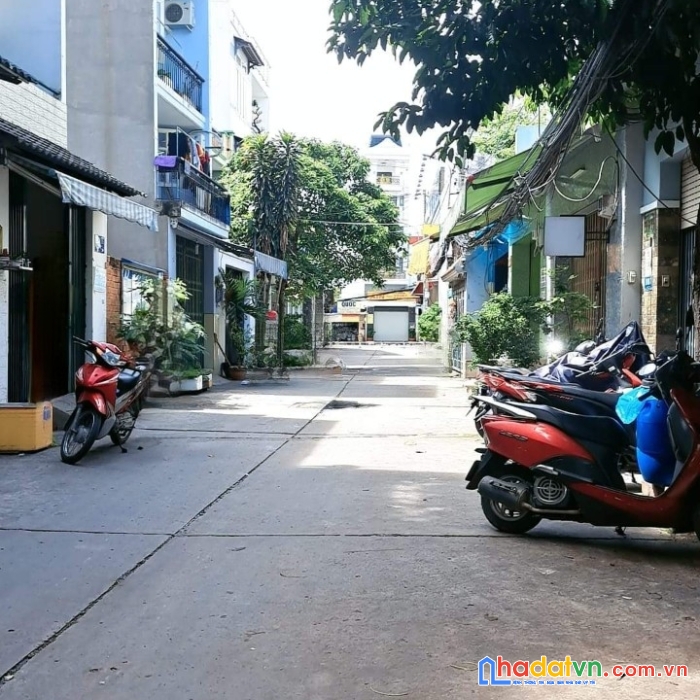 Lê văn quới 4 tầng hxh tặng nội thất gỗ quý