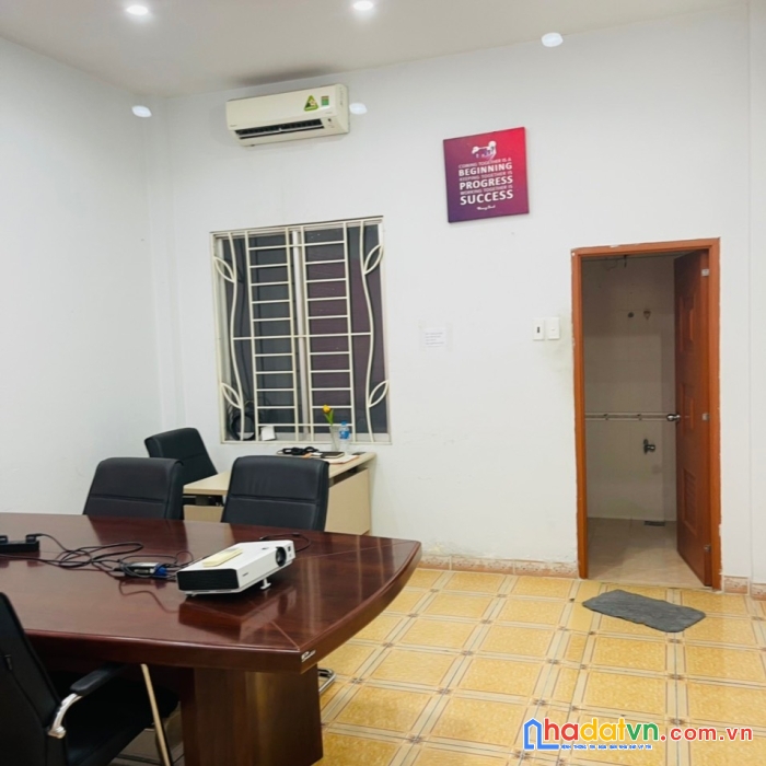 Bán nhà mặt tiền nguyễn chí thanh - quận 10,  dt 4.3 x 15, 6 tầng, 10 pn giá 26 tỷ.