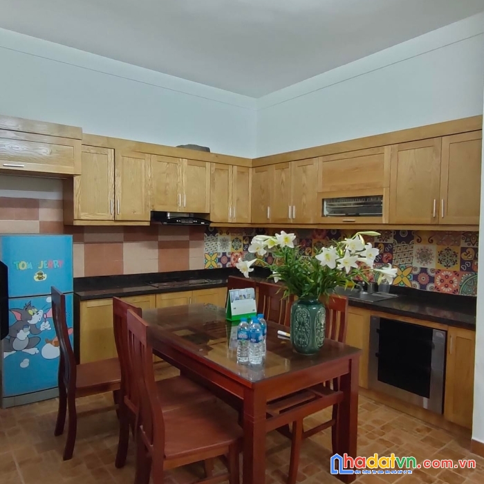 Nhà mặt phố nam đồng - xã đàn. vỉa hè rộng. kinh doanh đỉnh. dt 70m. 5 tầng. 32 tỷ. lh  0977717488