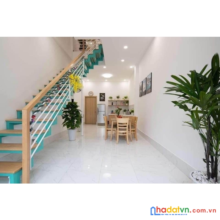 Bán gấp trong tháng , nhà hà huy tập, thanh khê , ô tô đỗ cửa , 3 tầng, chỉ 3 tỷ nhỏ 0929515355