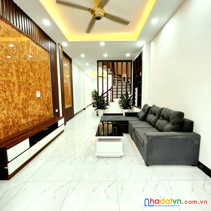 Bán nhanh nhà gốc đề, minh khai 53m, 5t, mới koong, full nội thất, giá 5.x tỷ
