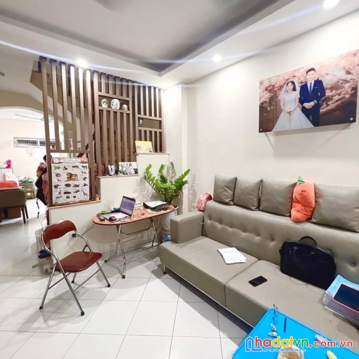 Sốc! bán nhà gốc đề, hoàng mai, đẹp, 2 thoáng, gần ô tô, 38m2, 5 ngủ, 3.39 tỷ