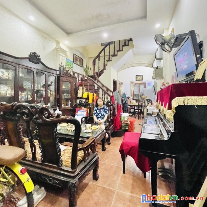 Mặt phố tt đống đa, vị trí đẹp, mặt tiền cực hiếm, kinh doanh sầm uất, 14 tỷ