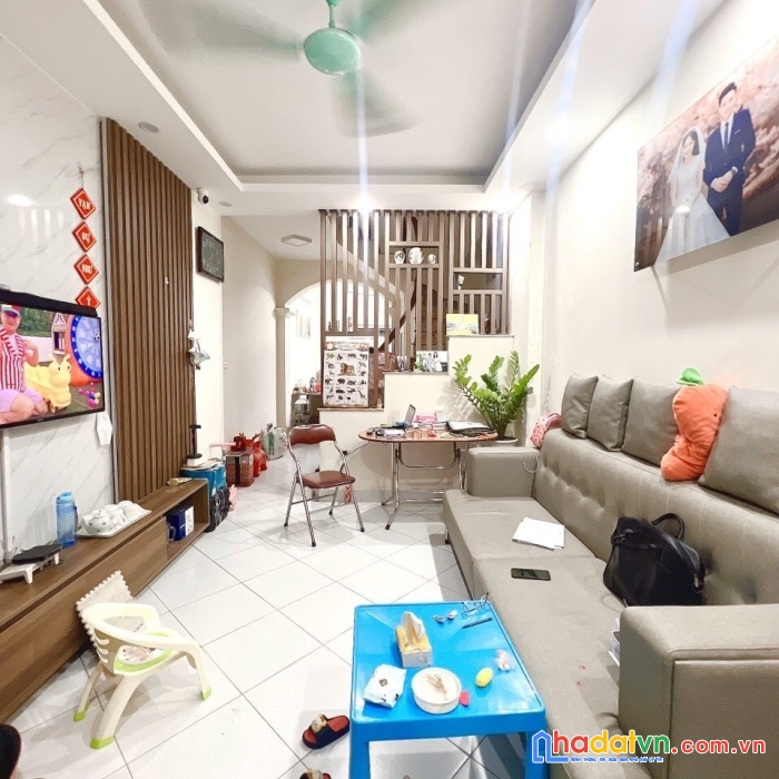 Chính chủ bán gấn nhà xuân la 45m 4.5mmt oto đỗ cửa kinh doanh giá nhỉnh 4 tỷ lh 0799198898