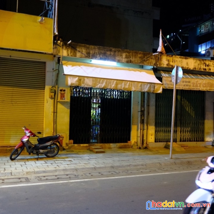 15 tỷ có ngay nhà mt đoạn đẹp nhất đường calmette, p.ntb, quận 1