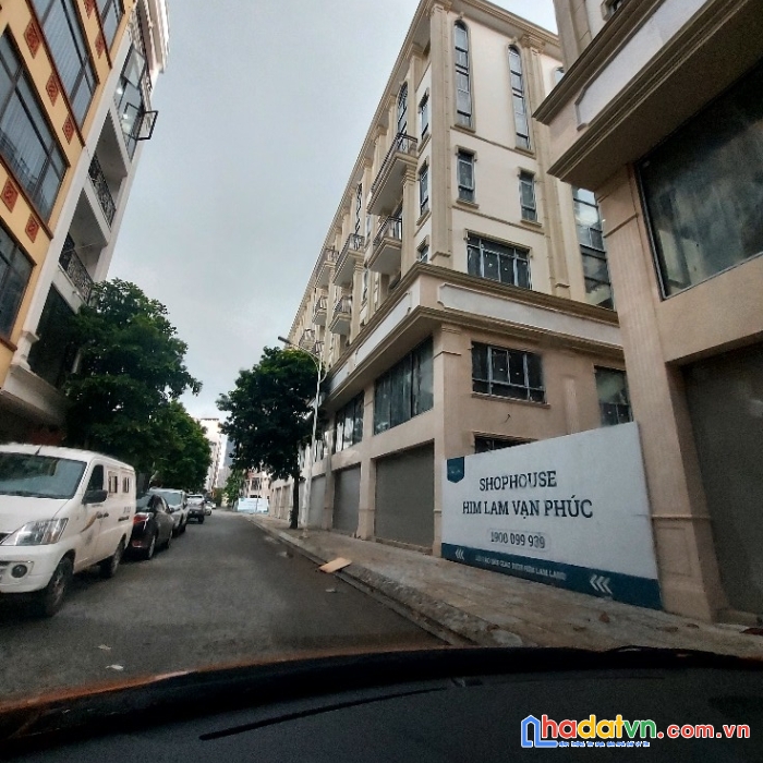 Bán liền kề him lam vạn phúc 91m2 x 6 tầng, mt7m - xây full đất - 2 mặt tiền - xẻ khe 3 thoáng.