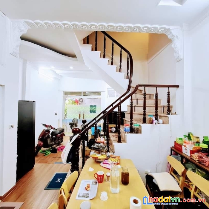 Nhà mới đường bạch mai - ở luôn - ngõ rộng, thoáng - full nội thất 6.2 tỷ