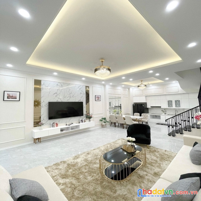 Bán nhà phố trần thái tông, cầu giấy 65mx 5t mt 5.5m giá 7.3 tỷ, sát phố, ô tô, nội thất xịn