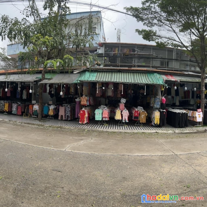 Cần sang nhượng cửa hàng thời trang nữ tại chợ đêm mỹ phước 1