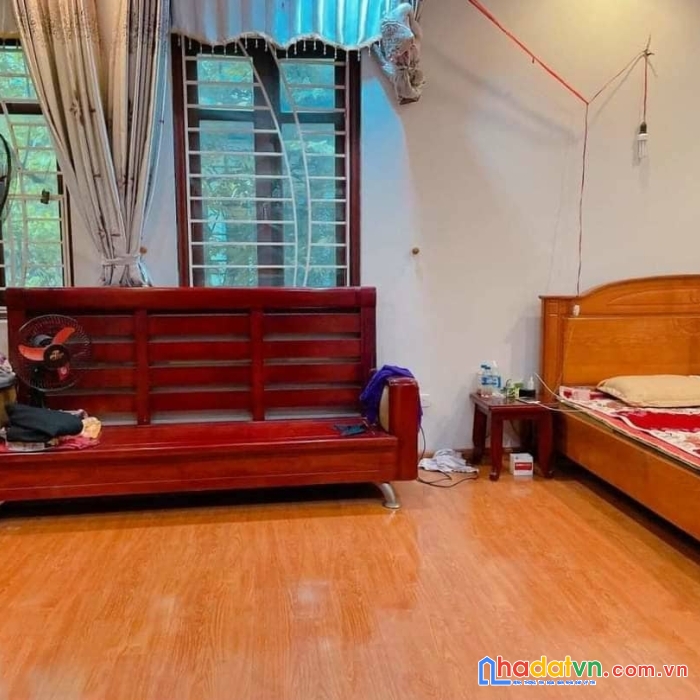 Chính chủ cần bán nhà tư đình, long biên, ô tô tránh 72m 5 tầng giá 7.5 tỷ.