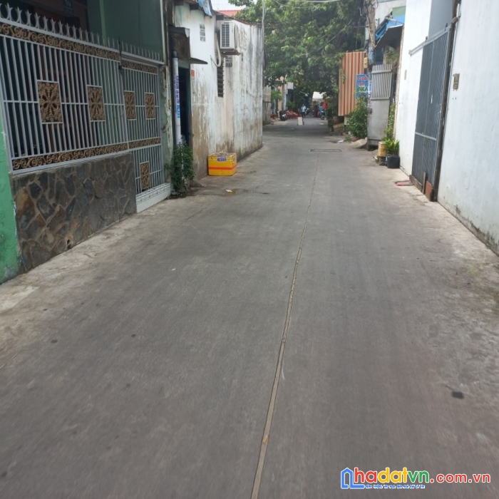 (4.1m*14m)-2 tầng-sát mặt tiền mã lò-bình tân-giá nhỉnh 3 tỷ.