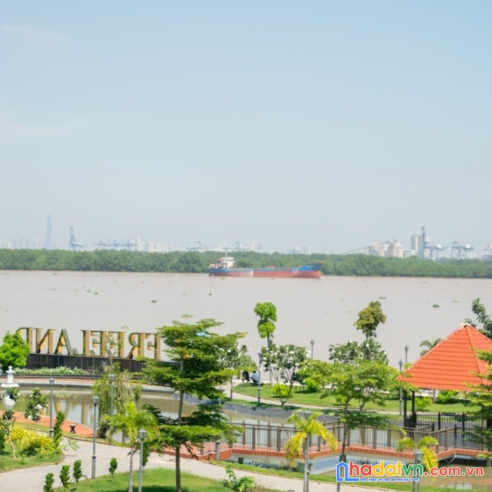 Siêu hiếm 3 suất nội bộ 1 căn góc nhà phố 2 biệt thự ven sông dự án fenice