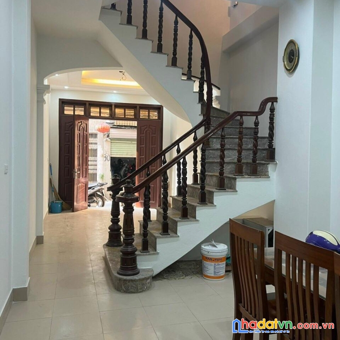 Bán nhà đẹp gần chương dương 5 tầng ô tô đỗ. an sinh đỉnh cao