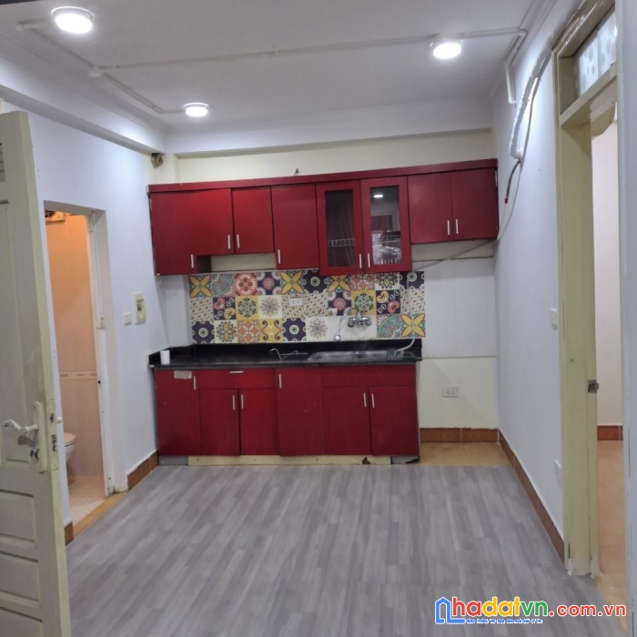 Bán căn hộ 202 chung cư số 26 ngõ 122 đường láng, dt63m2 giá 1.45 tỷ