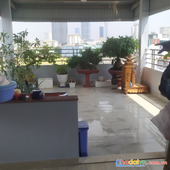 Bán nhà nguyễn văn cừ. nhà mới lô góc gara ôtô dt 63m,5 tầng
