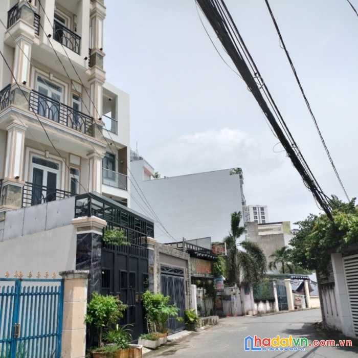 Mặt tiền kin doanh quận 2  ra ngyuễn duy trinh, nhà 4,3 x 16,5m, 2 tầng, 2pn, 2wc, nở hậu giá 7.2