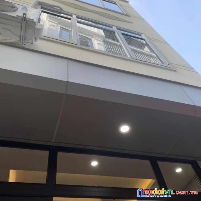 Ô tô 4 chỗ đi qua đỗ cửa - nhà đẹp ở ngay -  kinh doanh online - ô tô tránh 50m - ngõ thông