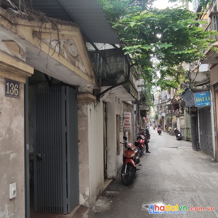 Ngon - bổ - rẻ - giá đầu tư - bán đất tặng nhà ngõ 211 khương trung - 70m2, mặt tiền 3.52m, 4.2 tỷ