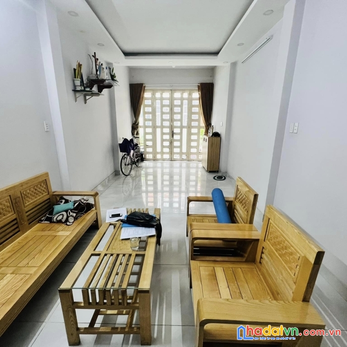 Thống nhất - sổ vuông, nở hậu, không lộ giới - 3.5 x16m - giá 3.x tỉ