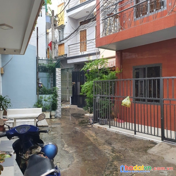 Nhà giá rẻ đg thống nhất- dài khủng 16m- 52m2- sổ vuông- giá 3.x tỉ