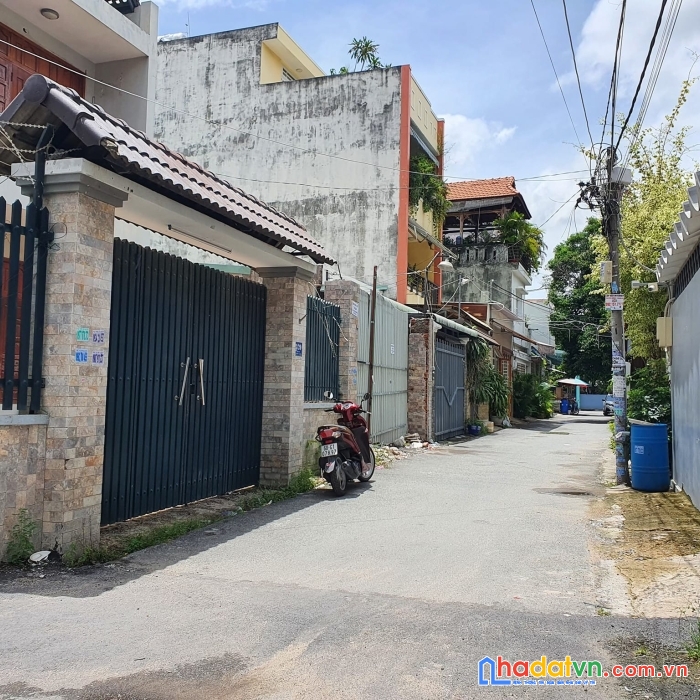 Chủ gấp bán, nhà hẻm xe hơi 5m, đường số 10, linh trung, 235m2 giá 15 tỷ.